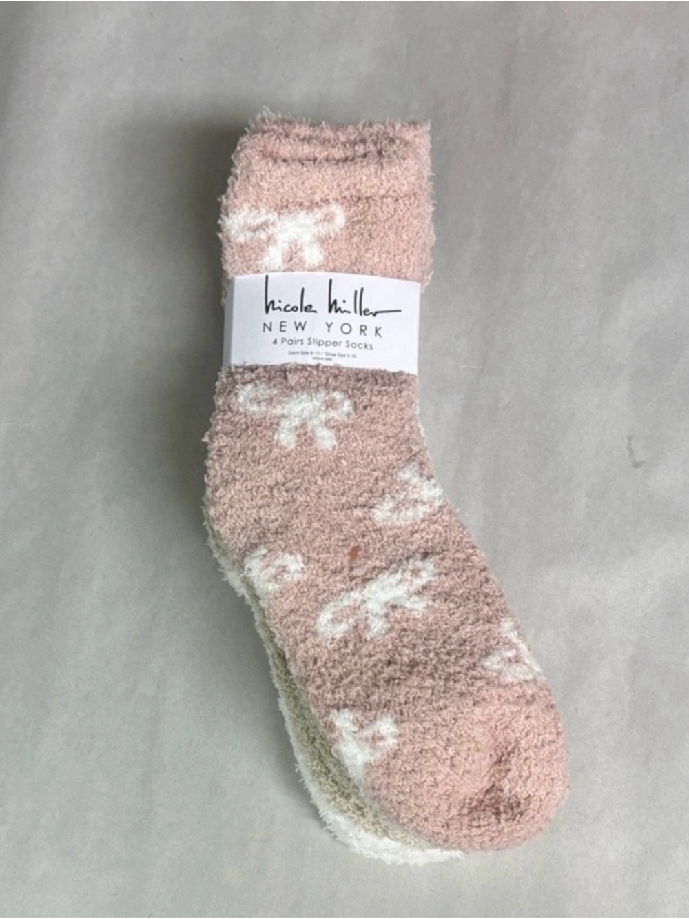 New Nicole Miller Socks Women’s 4 Pair Soft Warm Fuzzy Cozy Plush Slipper Socks